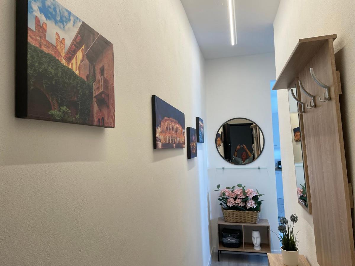 Residenza Il Melograno Fiera Apartment Verona Bagian luar foto