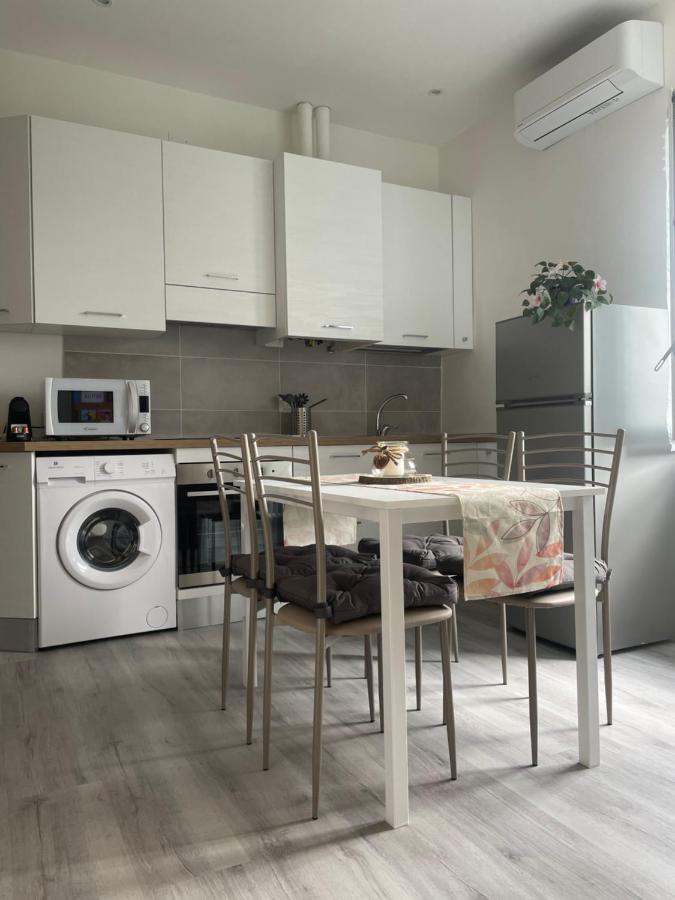 Residenza Il Melograno Fiera Apartment Verona Bagian luar foto