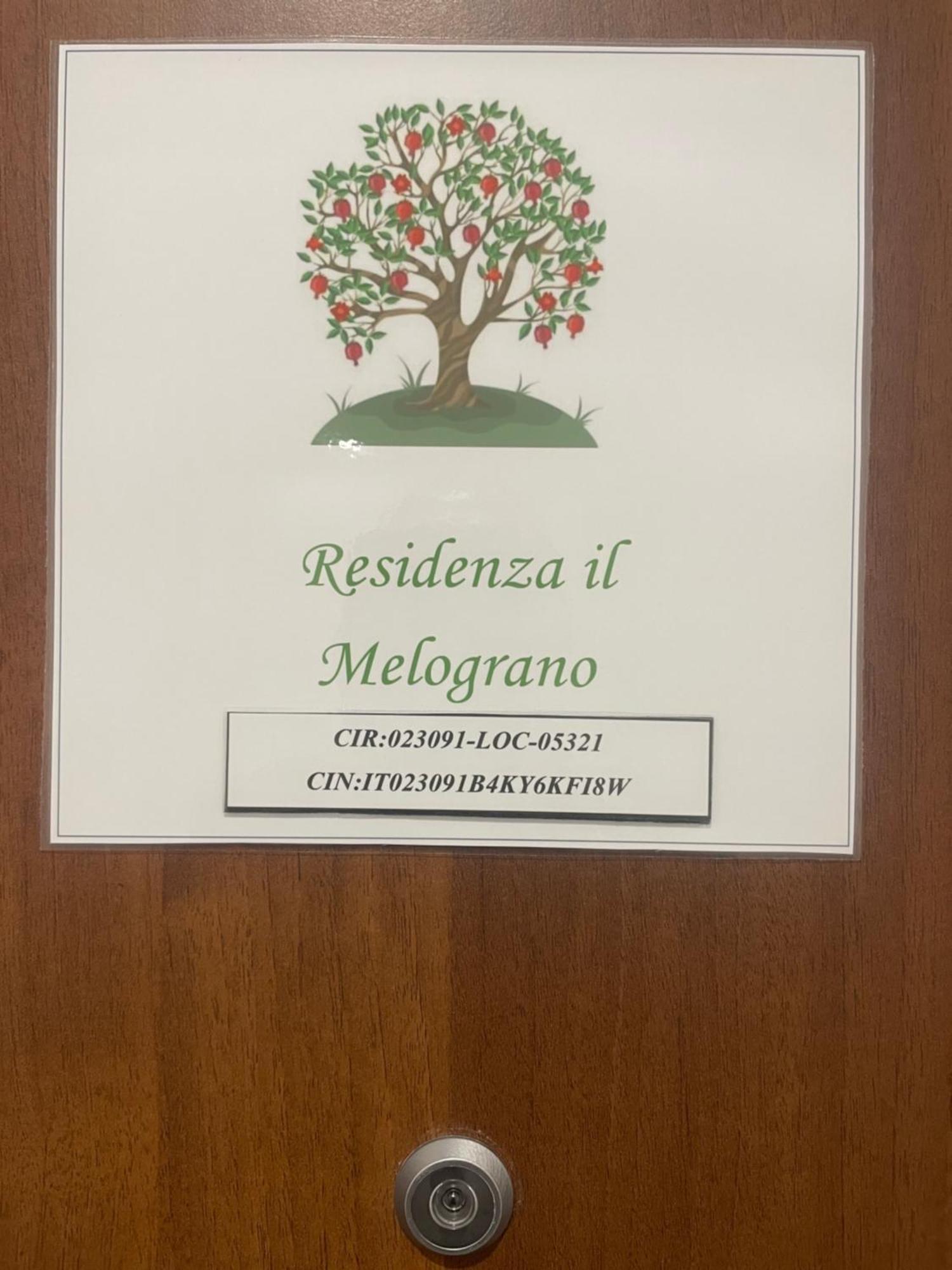Residenza Il Melograno Fiera Apartment Verona Bagian luar foto